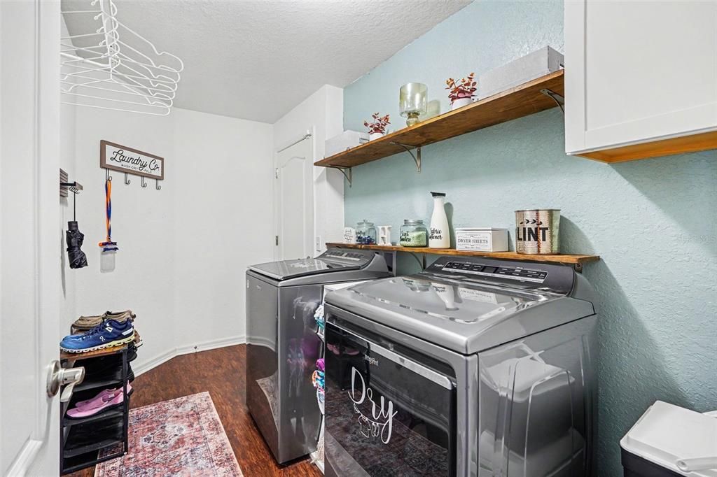 For Sale: $355,000 (3 beds, 2 baths, 1740 Square Feet)