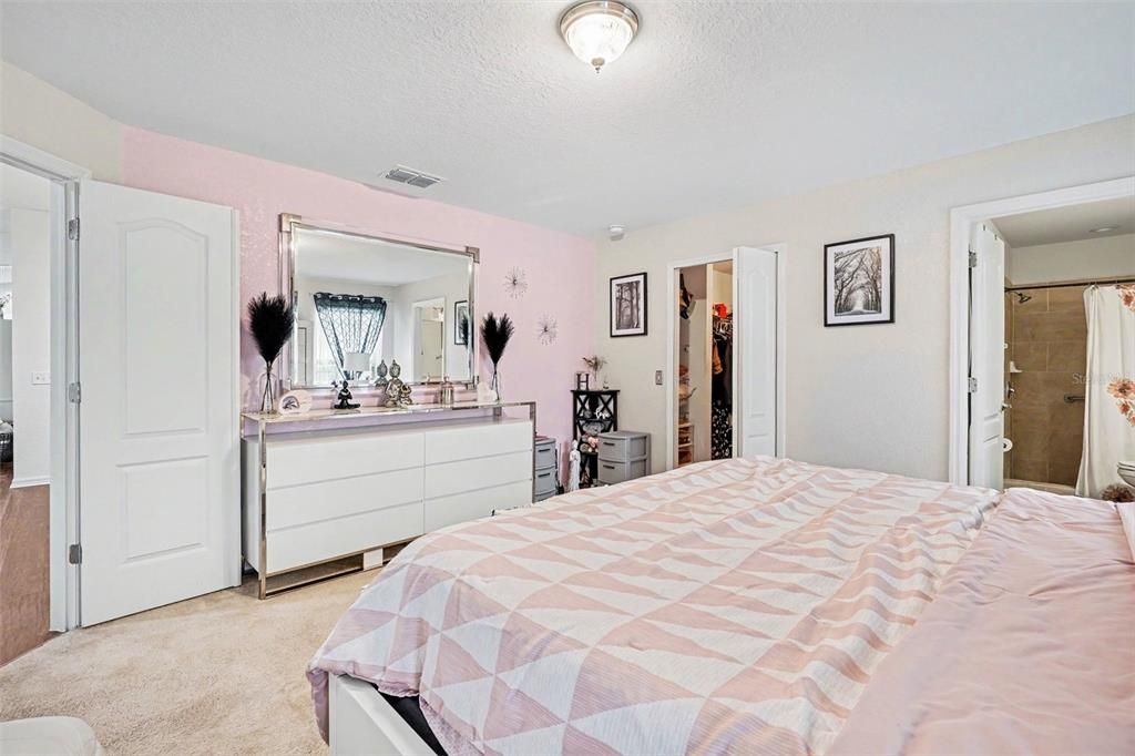For Sale: $355,000 (3 beds, 2 baths, 1740 Square Feet)