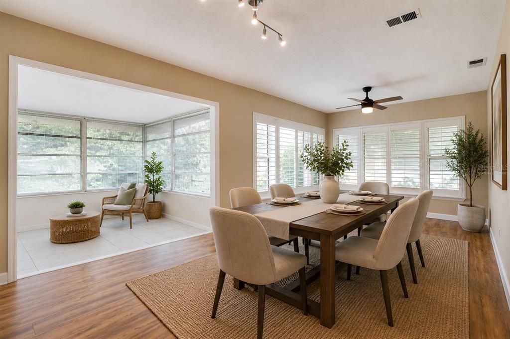 For Sale: $329,000 (2 beds, 1 baths, 1044 Square Feet)