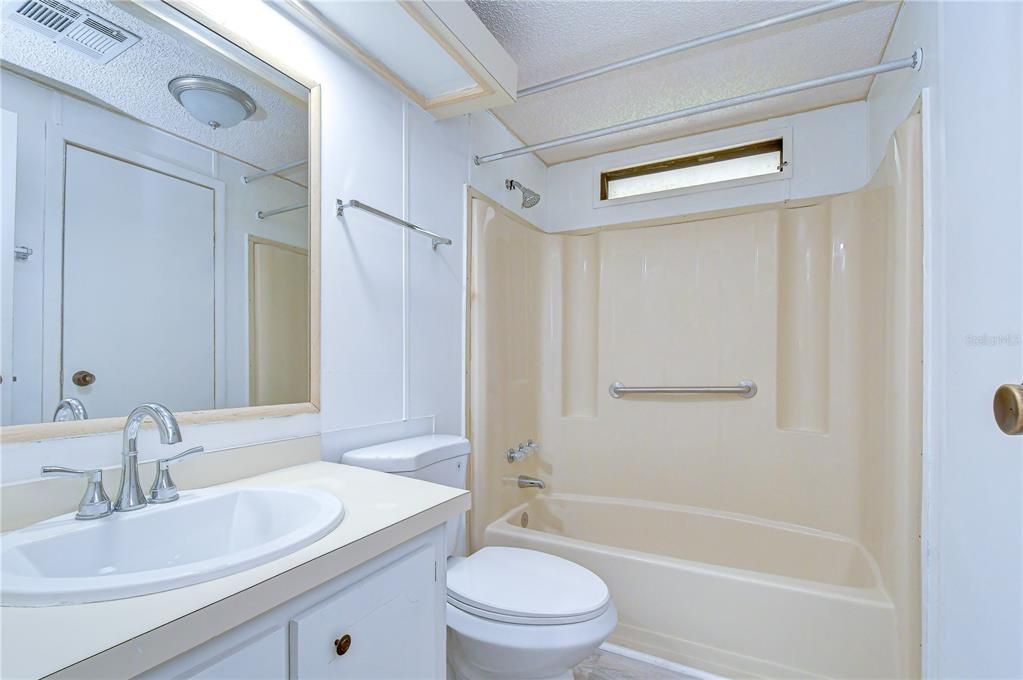 En Venta: $109,900 (2 camas, 2 baños, 1248 Pies cuadrados)