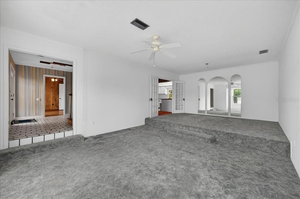For Sale: $899,900 (4 beds, 4 baths, 4003 Square Feet)