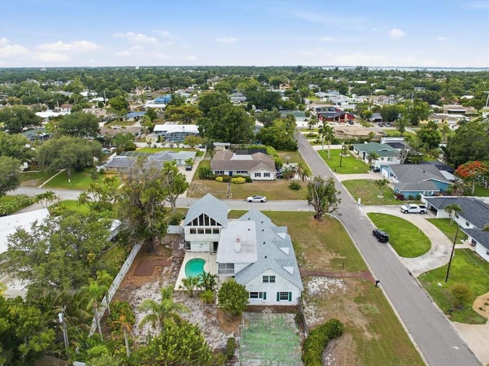 For Sale: $899,900 (4 beds, 4 baths, 4003 Square Feet)