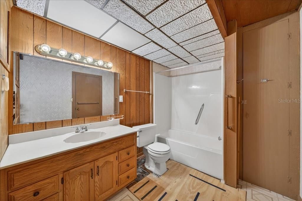 For Sale: $899,900 (4 beds, 4 baths, 4003 Square Feet)