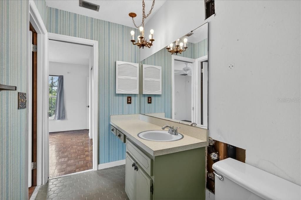 For Sale: $899,900 (4 beds, 4 baths, 4003 Square Feet)