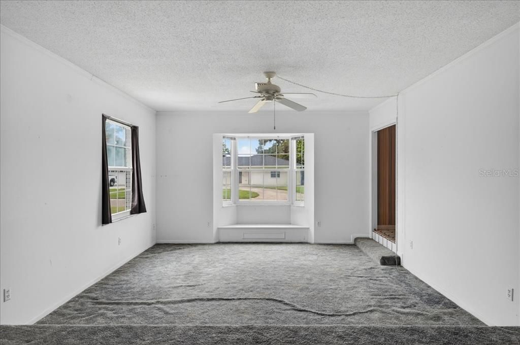 For Sale: $899,900 (4 beds, 4 baths, 4003 Square Feet)