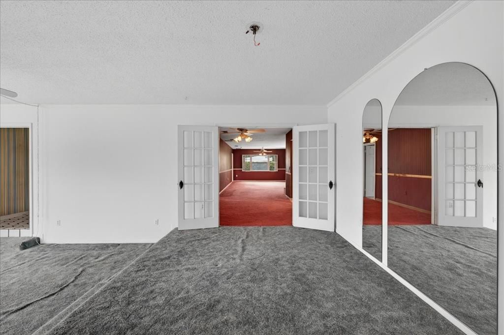 For Sale: $899,900 (4 beds, 4 baths, 4003 Square Feet)