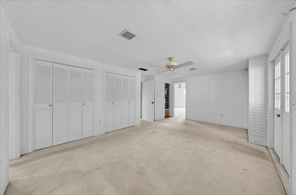 For Sale: $899,900 (4 beds, 4 baths, 4003 Square Feet)