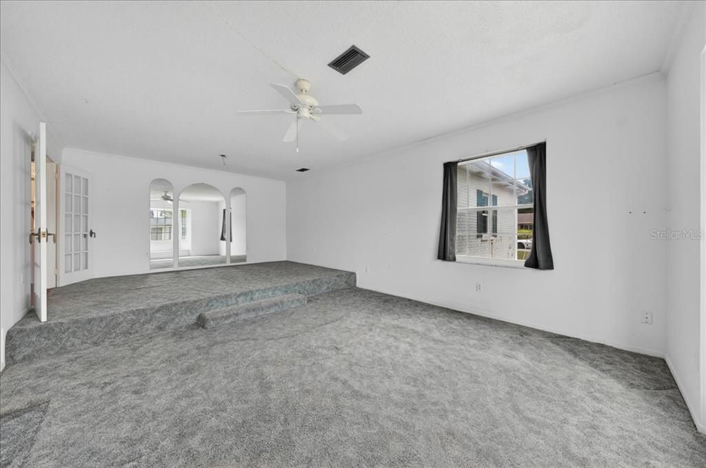 For Sale: $899,900 (4 beds, 4 baths, 4003 Square Feet)