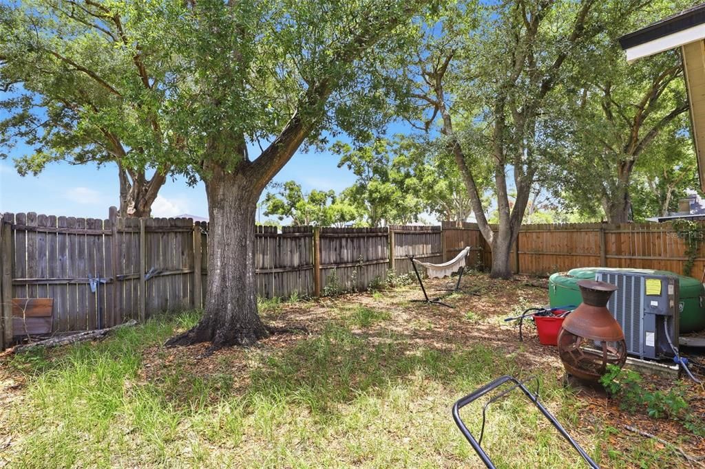 For Sale: $260,000 (2 beds, 2 baths, 1011 Square Feet)