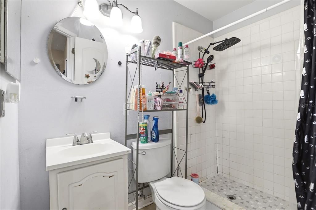 For Sale: $260,000 (2 beds, 2 baths, 1011 Square Feet)