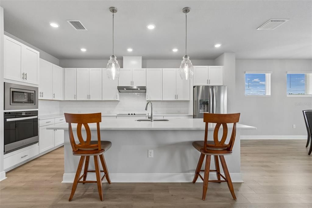 For Sale: $649,900 (4 beds, 3 baths, 2822 Square Feet)