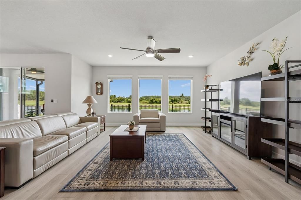 For Sale: $649,900 (4 beds, 3 baths, 2822 Square Feet)