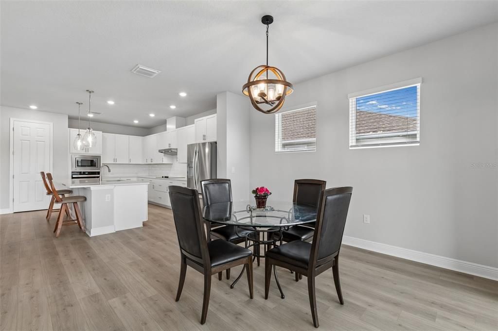 For Sale: $649,900 (4 beds, 3 baths, 2822 Square Feet)