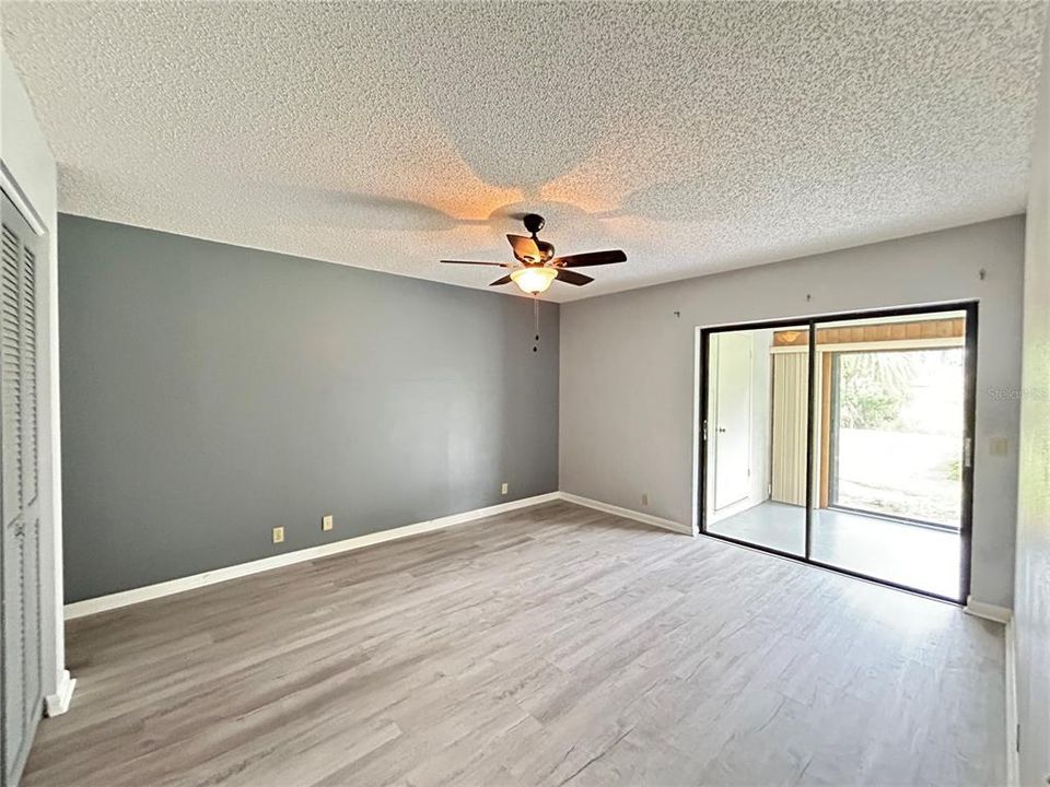For Sale: $185,000 (2 beds, 2 baths, 1398 Square Feet)