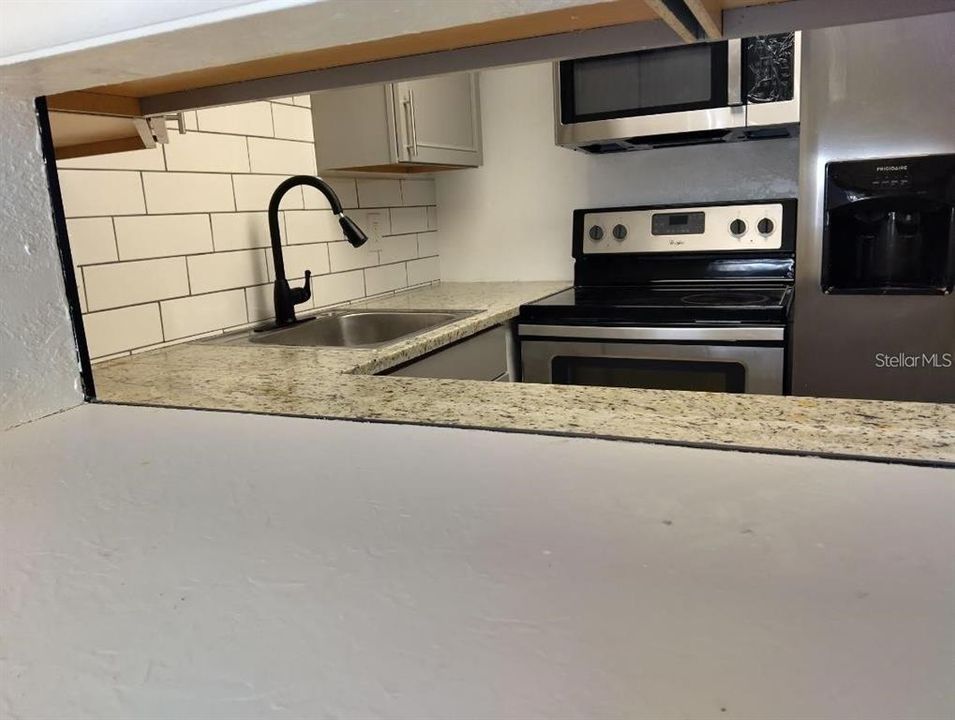 For Rent: $1,600 (2 beds, 1 baths, 760 Square Feet)