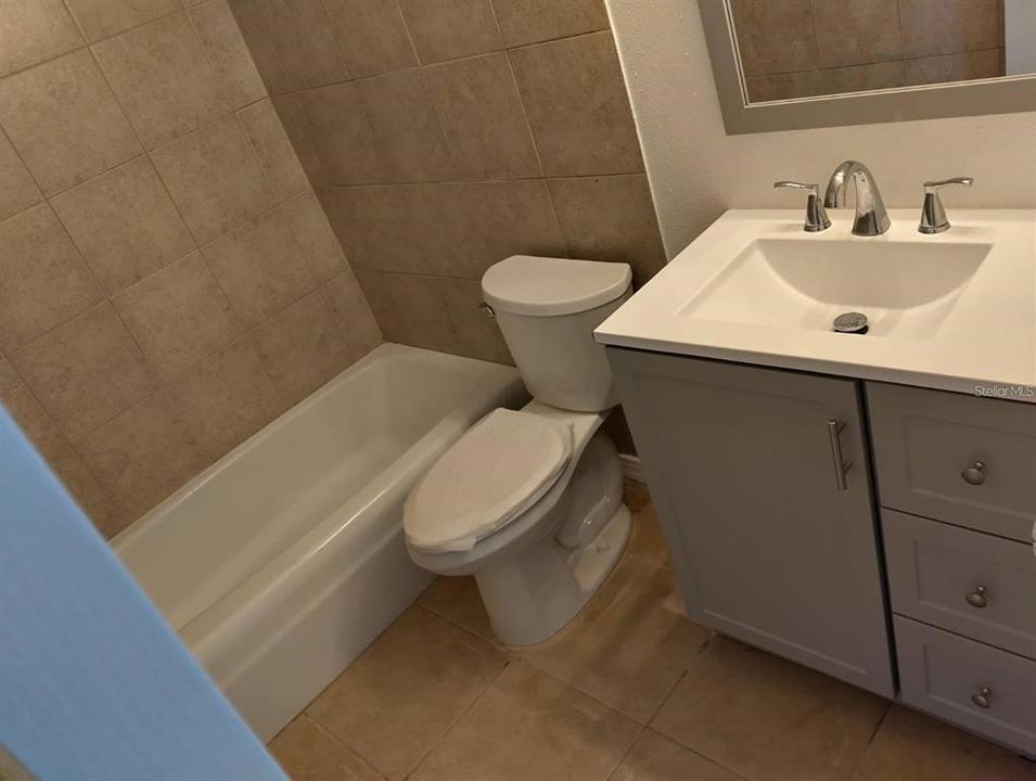 For Rent: $1,600 (2 beds, 1 baths, 760 Square Feet)