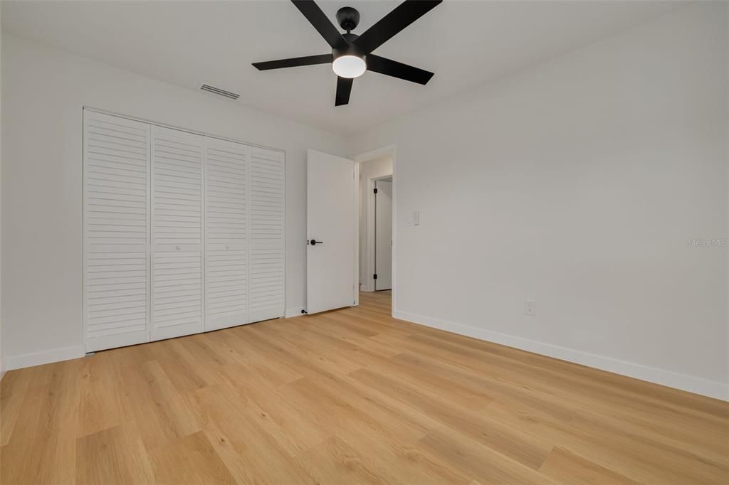 For Sale: $459,900 (3 beds, 2 baths, 1302 Square Feet)
