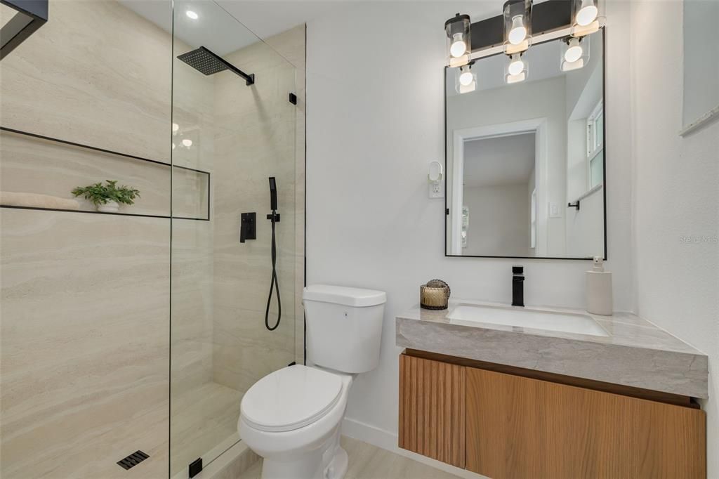 For Sale: $459,900 (3 beds, 2 baths, 1302 Square Feet)