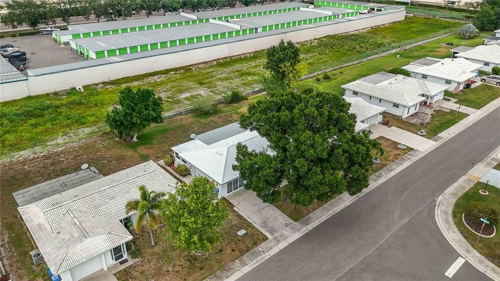 На продажу: $260,000 (2 спален, 2 ванн, 996 Квадратных фут)