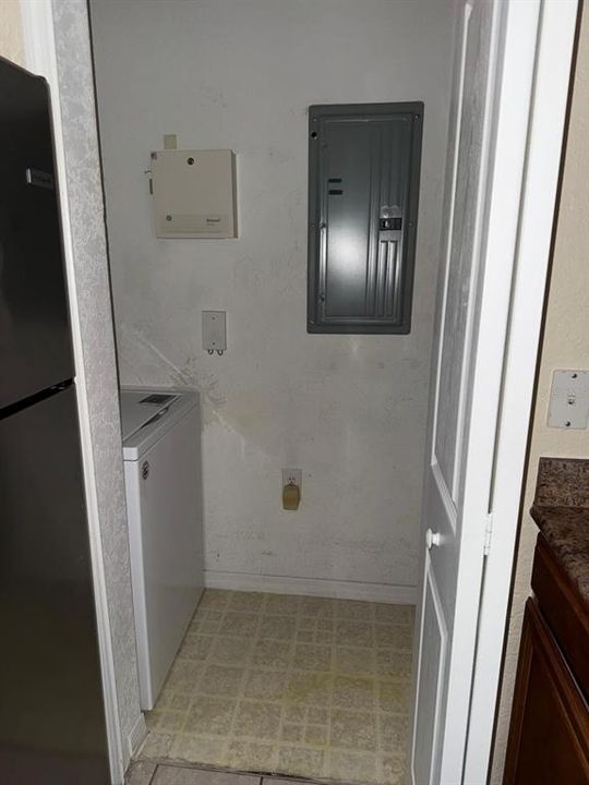 For Rent: $1,750 (3 beds, 2 baths, 1285 Square Feet)
