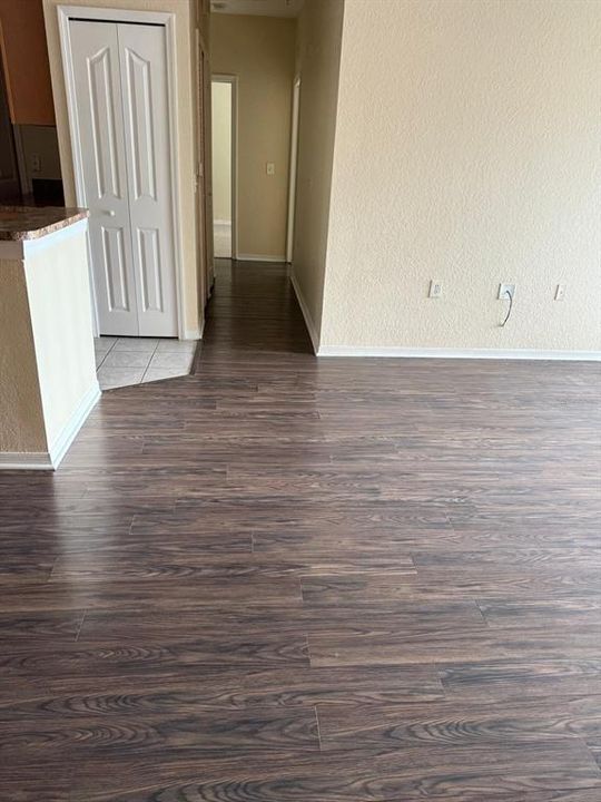 For Rent: $1,750 (3 beds, 2 baths, 1285 Square Feet)