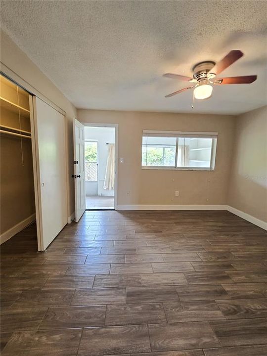 For Rent: $1,300 (1 beds, 1 baths, 585 Square Feet)