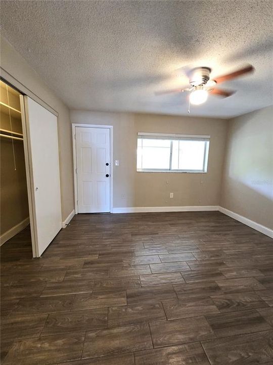 For Rent: $1,300 (1 beds, 1 baths, 585 Square Feet)