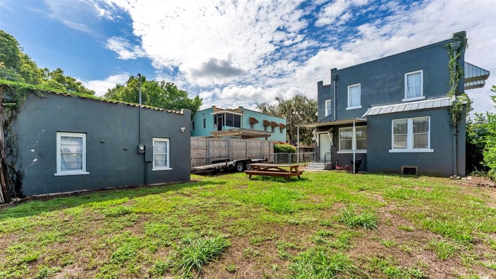 На продажу: $365,000 (4 спален, 2 ванн, 2100 Квадратных фут)