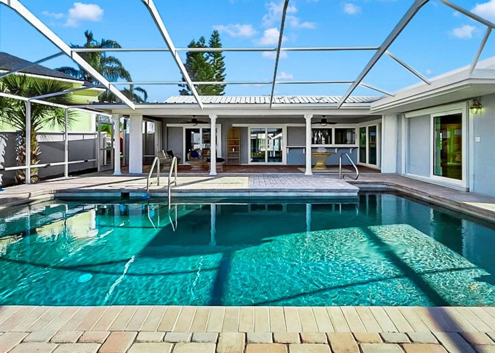 For Rent: $4,850 (3 beds, 2 baths, 2059 Square Feet)