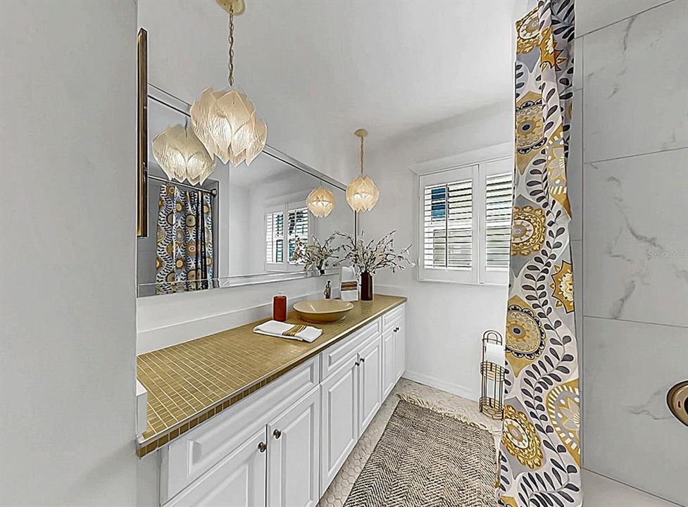 For Rent: $4,850 (3 beds, 2 baths, 2059 Square Feet)