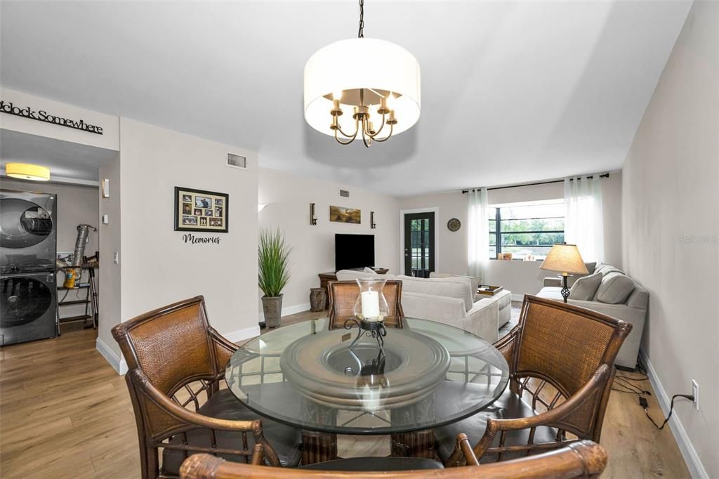 For Sale: $134,900 (2 beds, 1 baths, 1008 Square Feet)