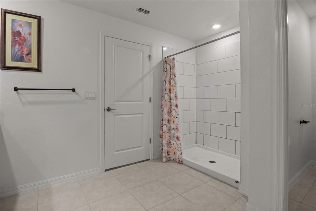 For Sale: $339,000 (4 beds, 2 baths, 1918 Square Feet)