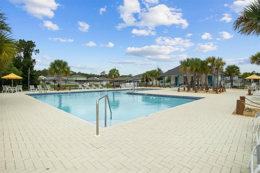 For Sale: $339,000 (4 beds, 2 baths, 1918 Square Feet)