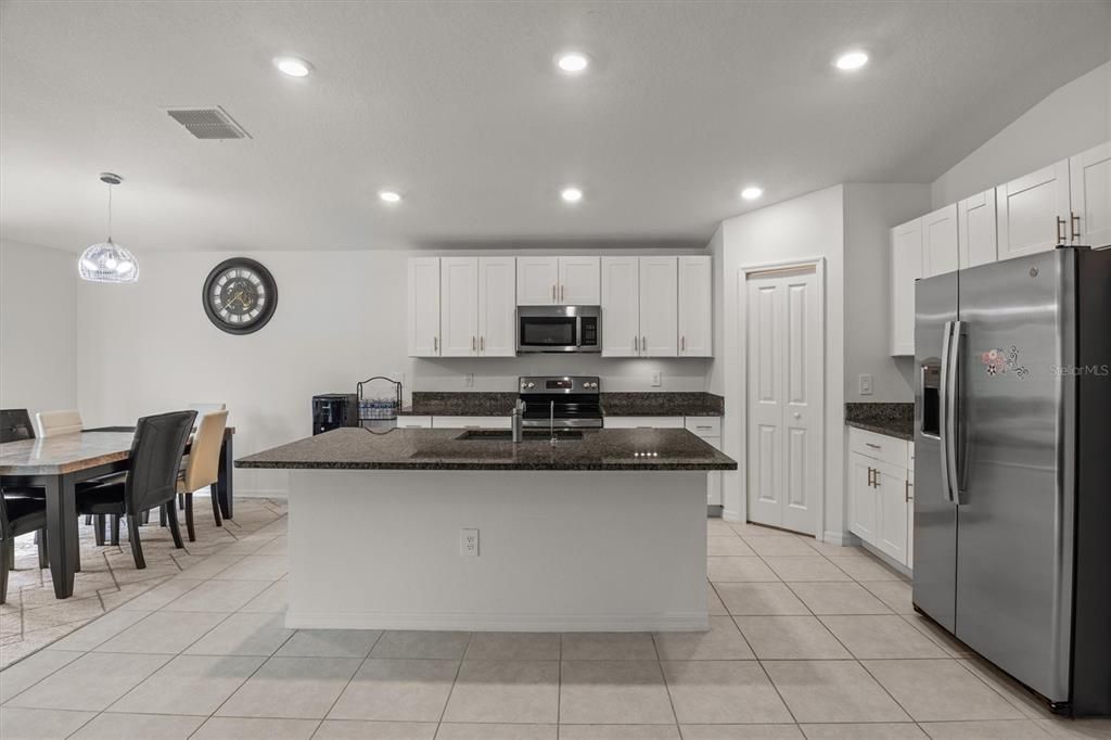 For Sale: $339,000 (4 beds, 2 baths, 1918 Square Feet)