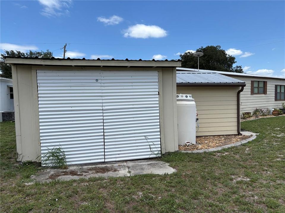 Active With Contract: $125,000 (2 beds, 2 baths, 1248 Square Feet)