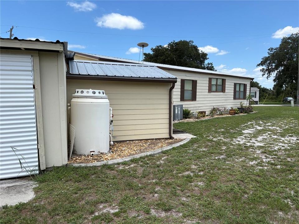Active With Contract: $125,000 (2 beds, 2 baths, 1248 Square Feet)