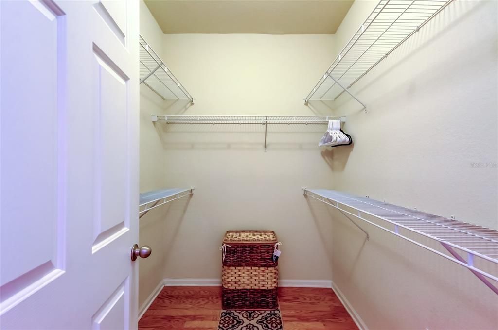 For Sale: $179,000 (2 beds, 2 baths, 1010 Square Feet)