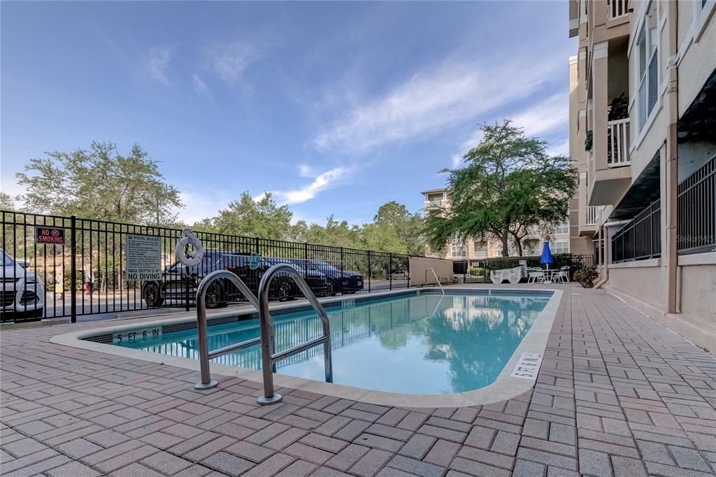 For Sale: $179,000 (2 beds, 2 baths, 1010 Square Feet)