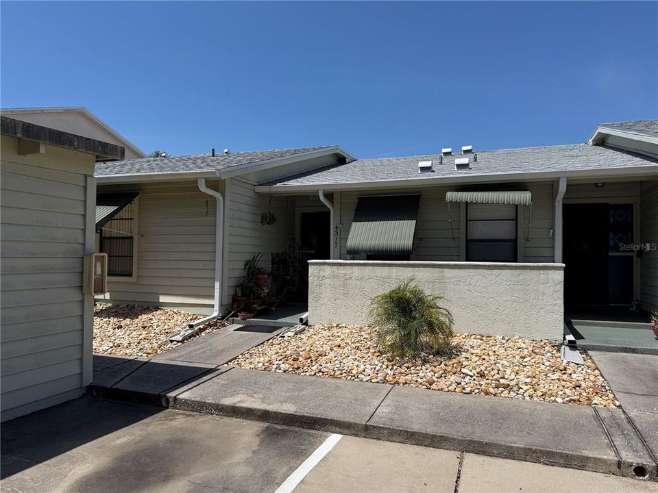 For Sale: $169,500 (2 beds, 2 baths, 1392 Square Feet)