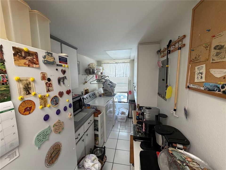 For Sale: $169,500 (2 beds, 2 baths, 1392 Square Feet)