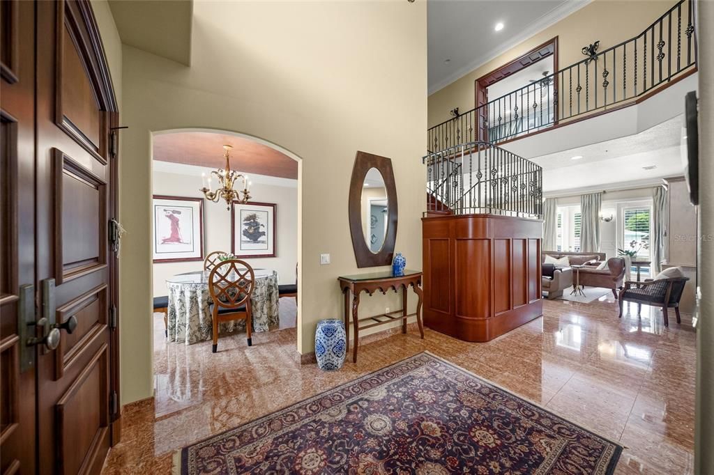 En Venta: $1,195,000 (4 camas, 4 baños, 3558 Pies cuadrados)