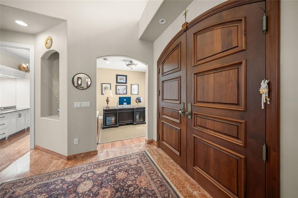 En Venta: $1,195,000 (4 camas, 4 baños, 3558 Pies cuadrados)