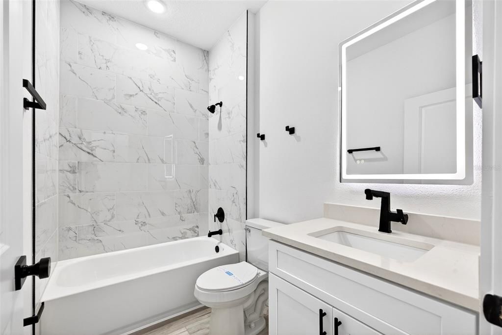 For Sale: $359,900 (4 beds, 3 baths, 1827 Square Feet)