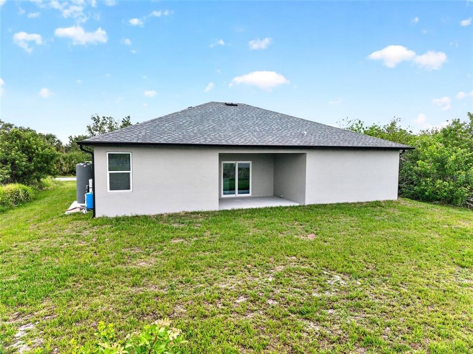 For Sale: $359,900 (4 beds, 3 baths, 1827 Square Feet)