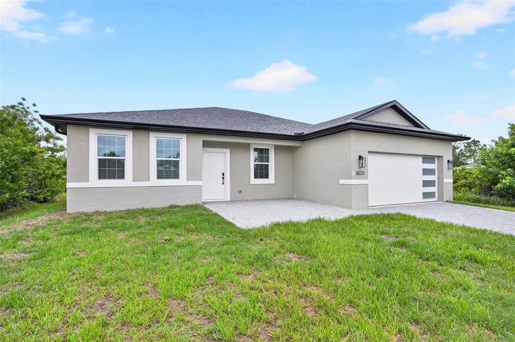 For Sale: $359,900 (4 beds, 3 baths, 1827 Square Feet)