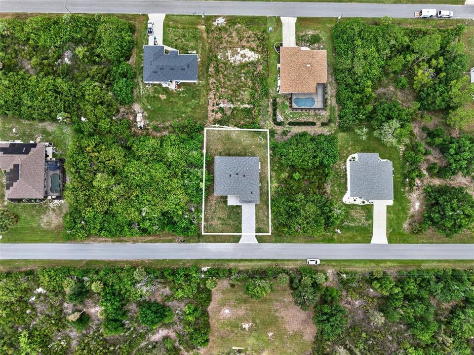 For Sale: $359,900 (4 beds, 3 baths, 1827 Square Feet)