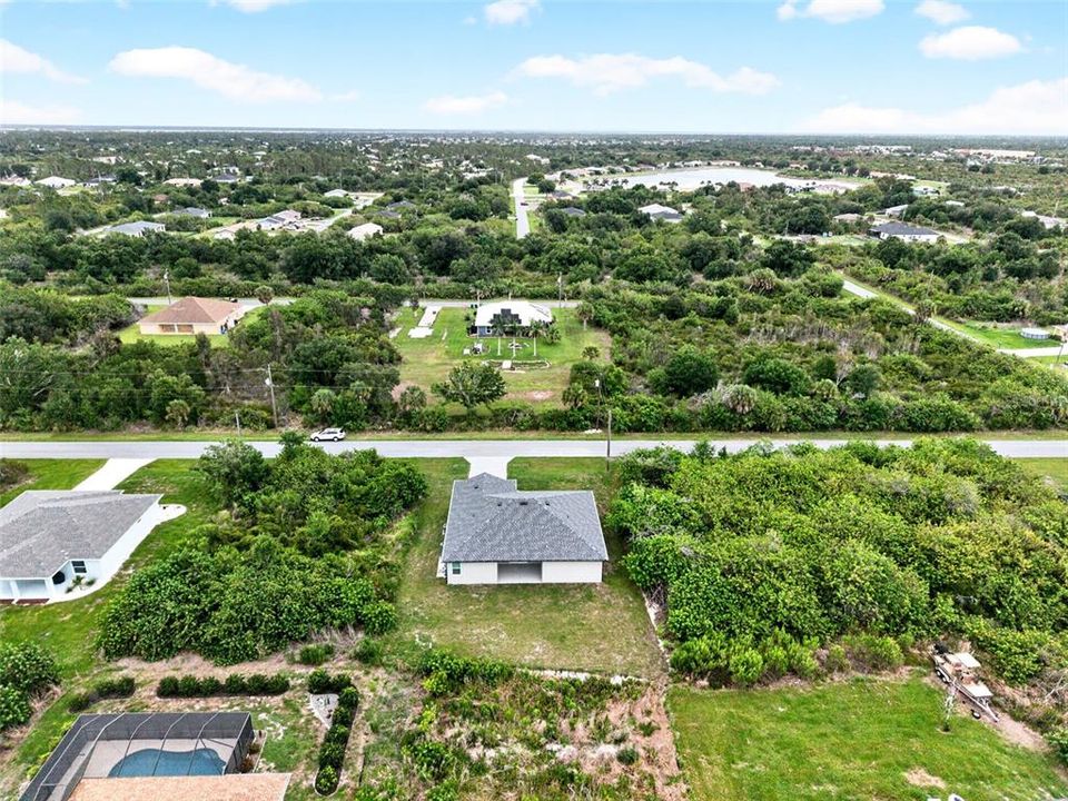 For Sale: $359,900 (4 beds, 3 baths, 1827 Square Feet)