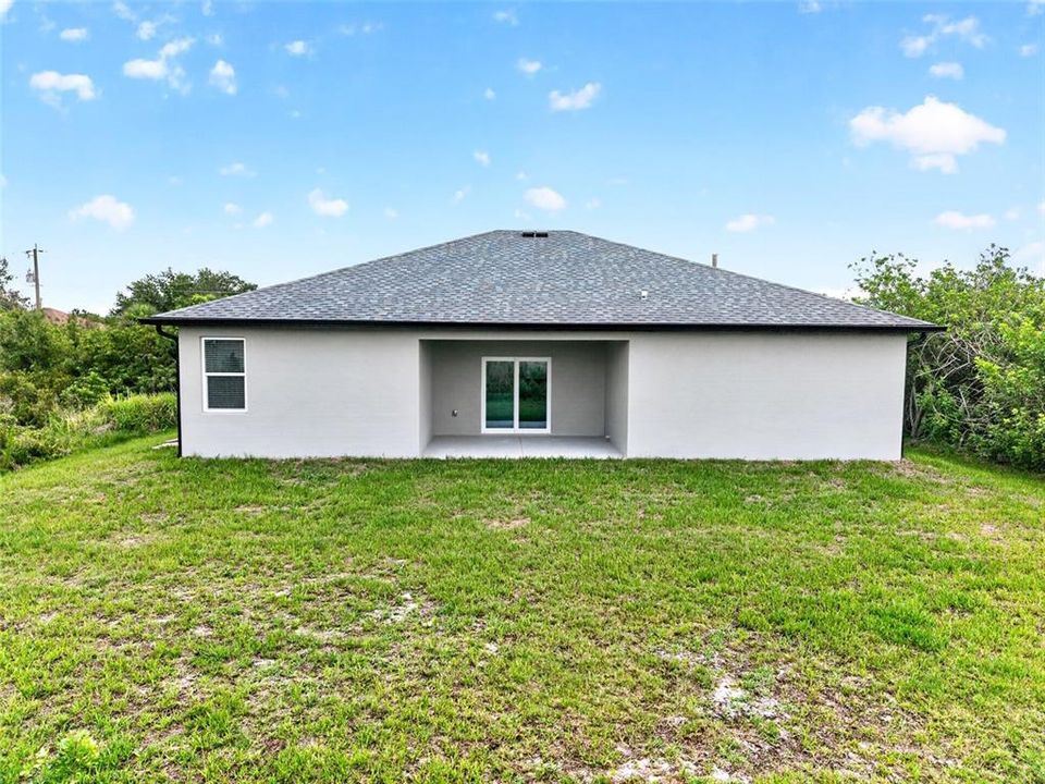 For Sale: $359,900 (4 beds, 3 baths, 1827 Square Feet)