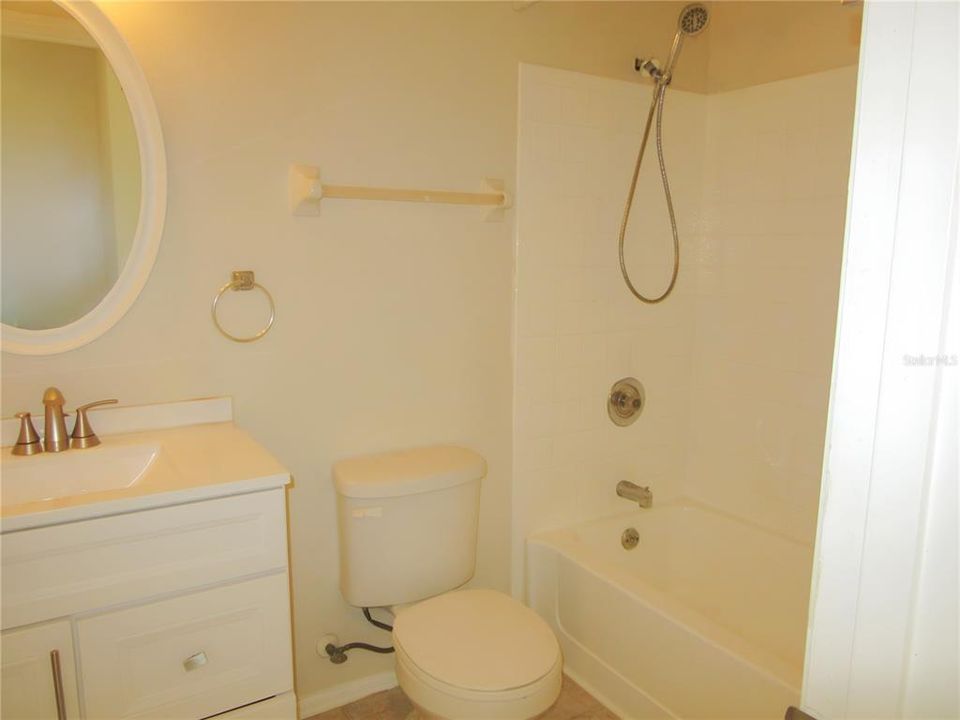 For Sale: $229,900 (3 beds, 2 baths, 1116 Square Feet)