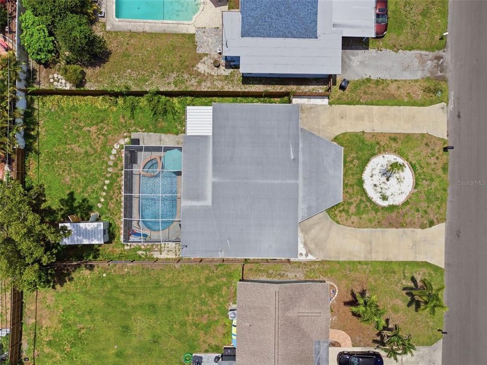 For Sale: $425,000 (2 beds, 1 baths, 1388 Square Feet)